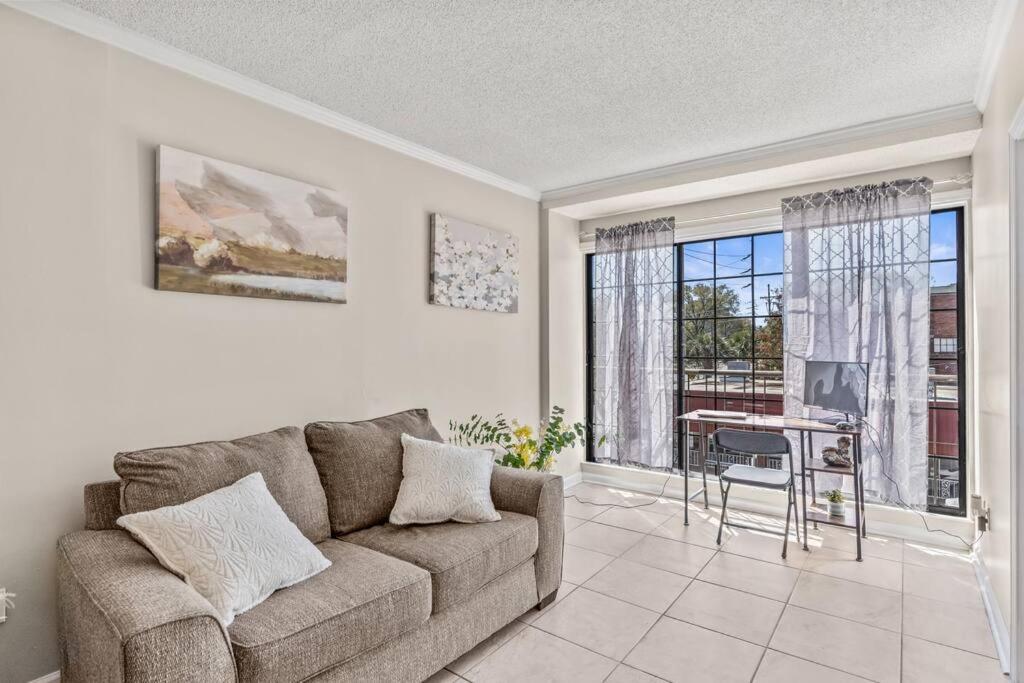 Downtown Columbia Apartment Bagian luar foto